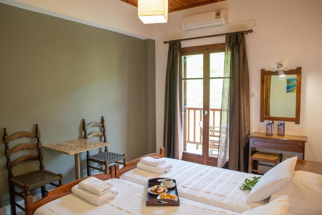 Hotel Cleopatra Chorefton Extérieur photo