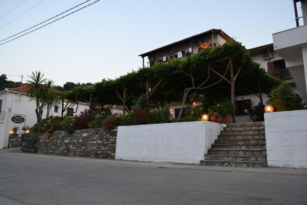 Hotel Cleopatra Chorefton Extérieur photo